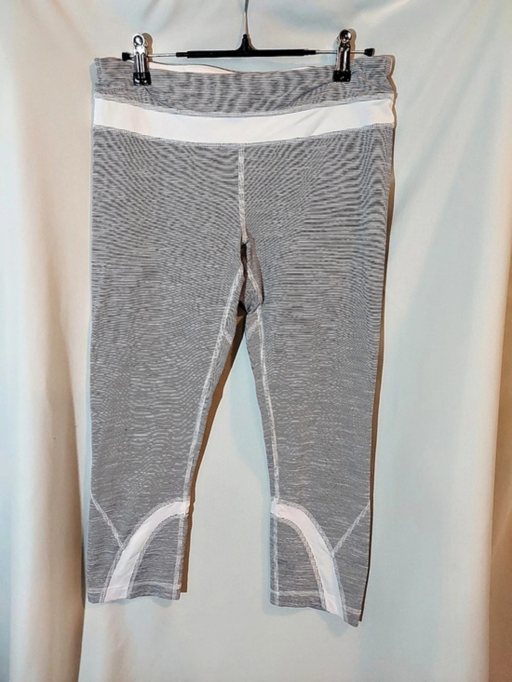 Lululemon Run: Inspire Crop II Leggings - Wee Are From Space White Combo-Size 8